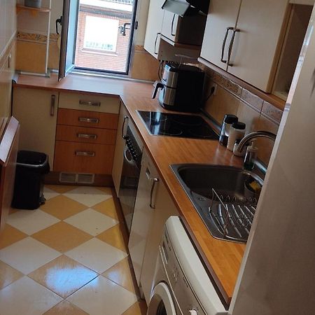 Отель Habitacion Individual Con Bano Y Cocina Compartida Мадрид Экстерьер фото